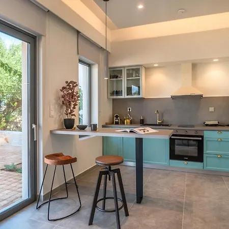 Vuar Apartment Petalidi