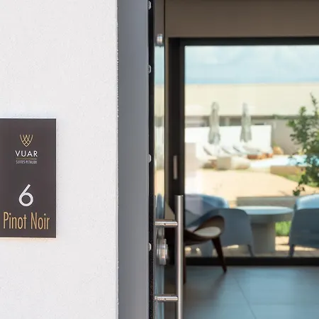 Vuar *