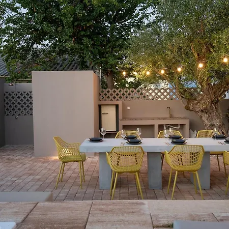 Vuar Apartment